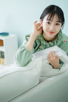 坐他头上让他口